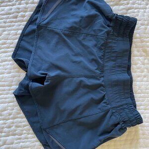 Lululemon High Rise Hotty Hot lined 2.5" shorts